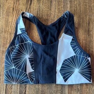 The North Face Geometric Black and White Sports Bra